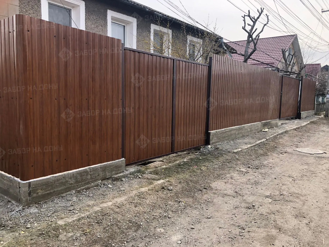 Распашные ворота из профлиста  в Апшеронске